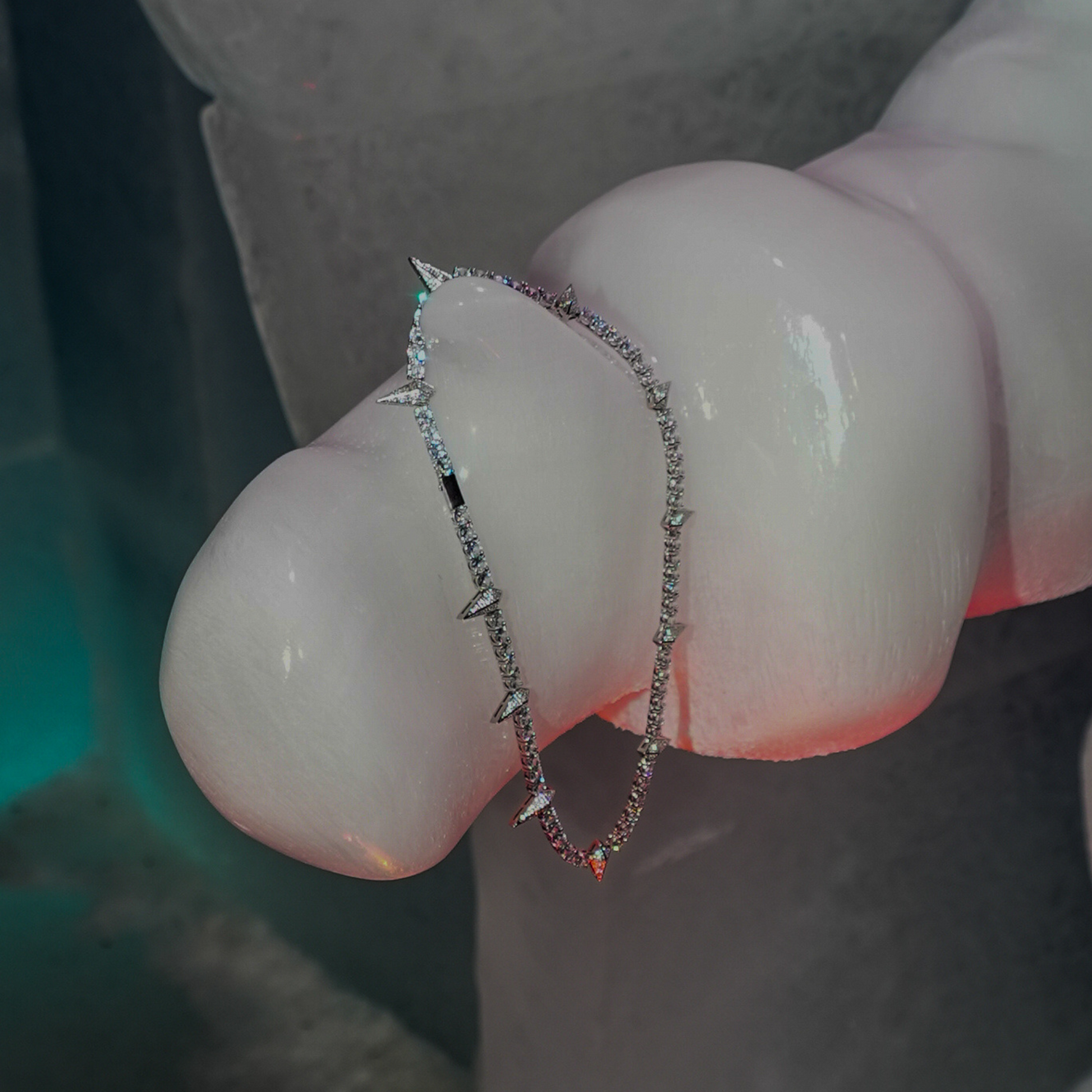 Ice Spikes Halskette - Atelier Amore 18" / 45cm